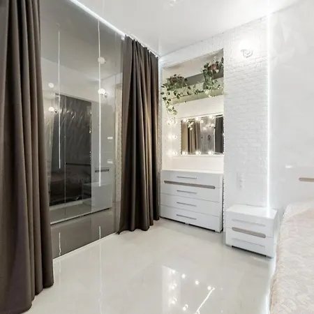 New Arcadia Glass Apartment Odesa